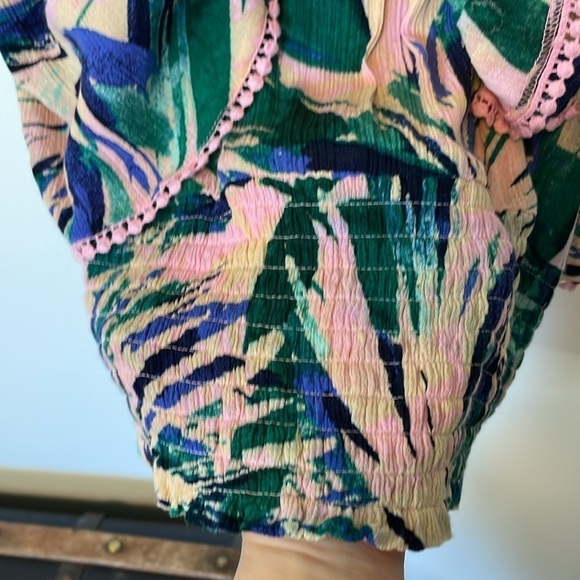 Torrid Crinkle Gauze Cold Shoulder Ruffle Top - Picture 6 of 10